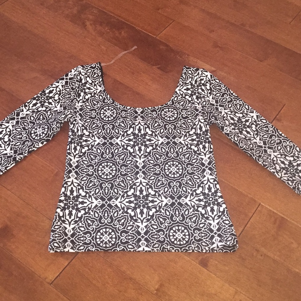 Scoop neck low back shirt!